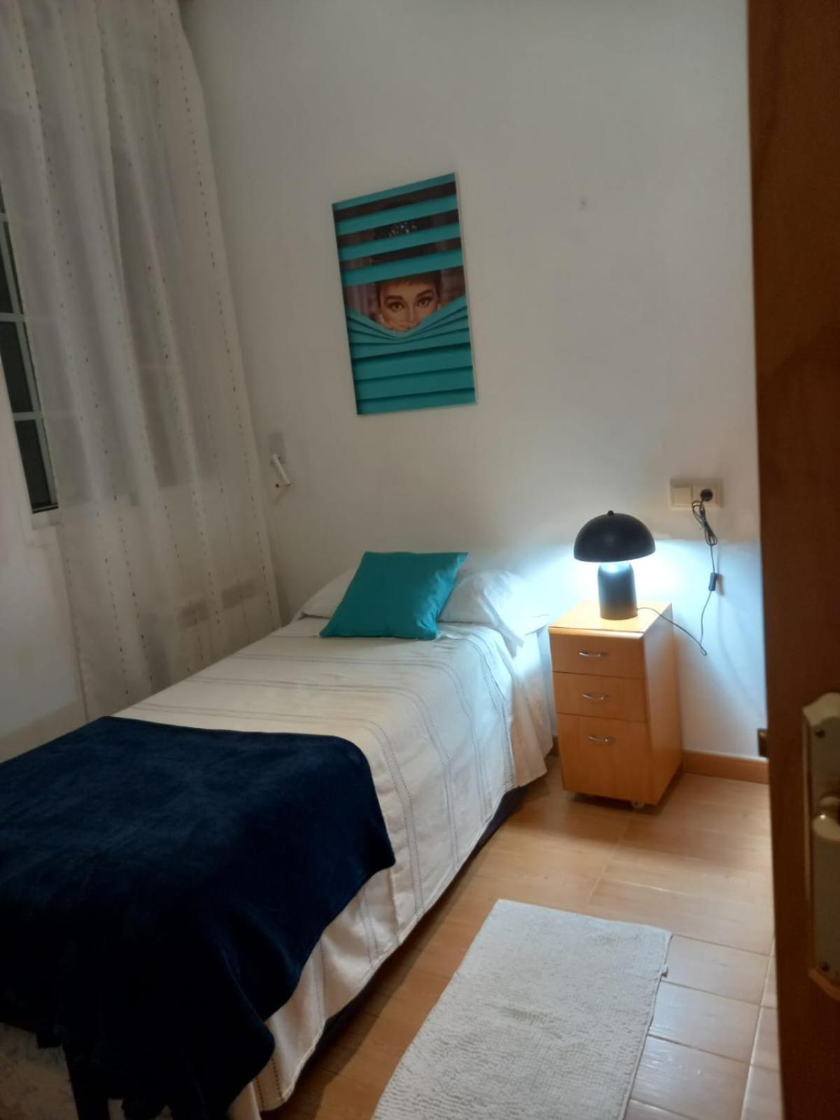 Apartamento Con Pequeno Jardin En El Centro Ferrol Exterior foto